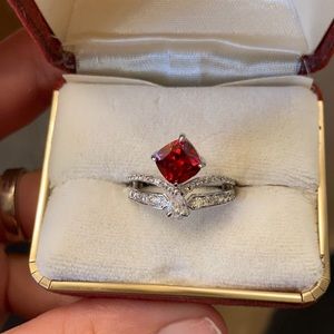 Fragrant jewels ring